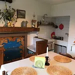 Casa vacanze Liliana Faggeto Lario