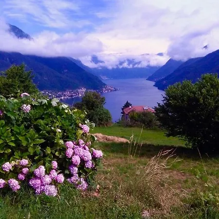 Vakantiehuis Liliana Faggeto Lario